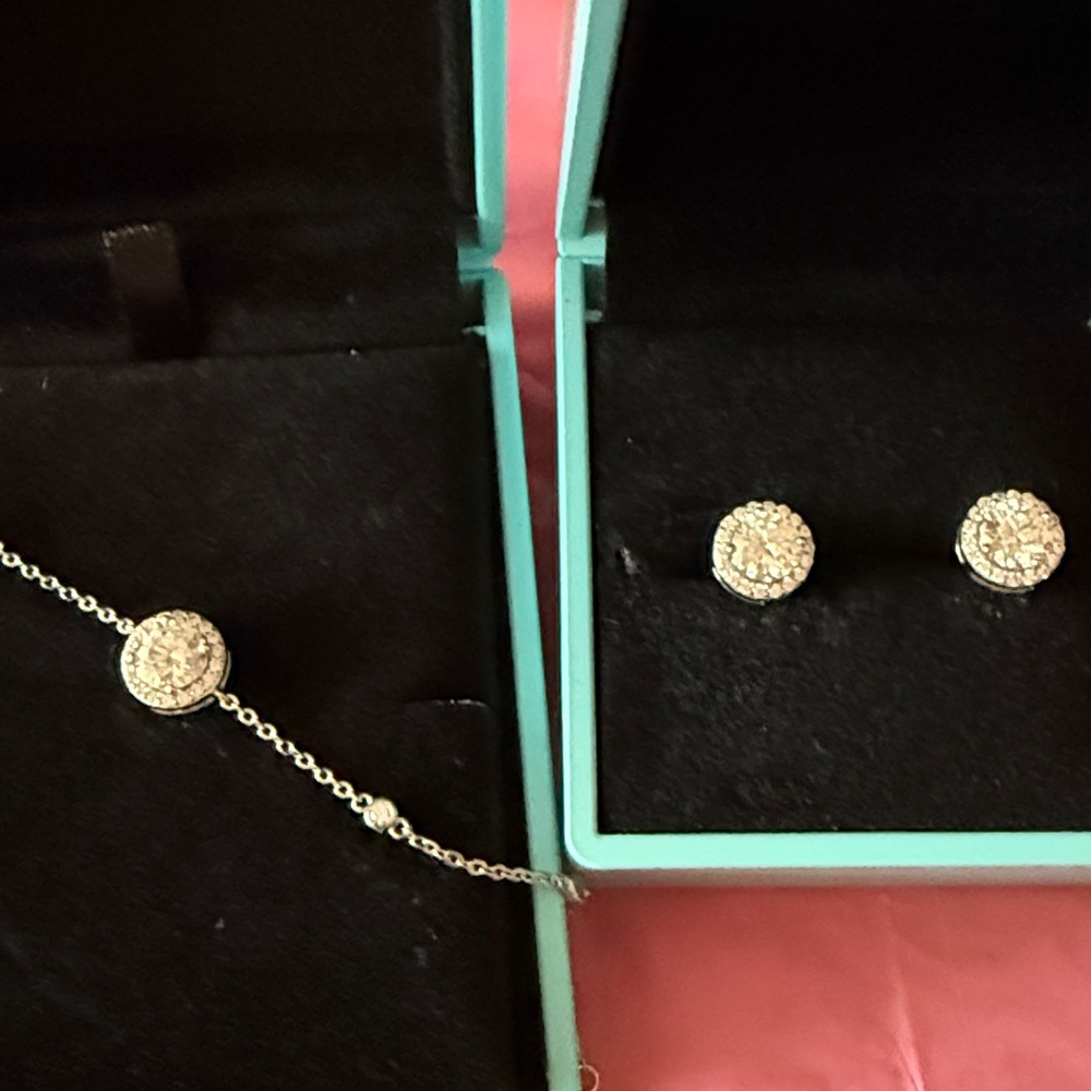 Sparkling Silver Round Earrings and Bracelet set